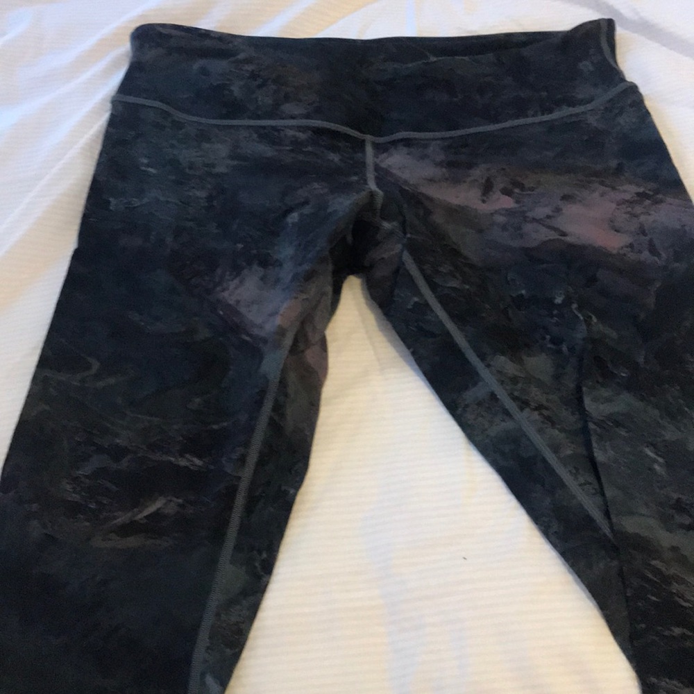 Lululemon size 12 Marble pattern pants